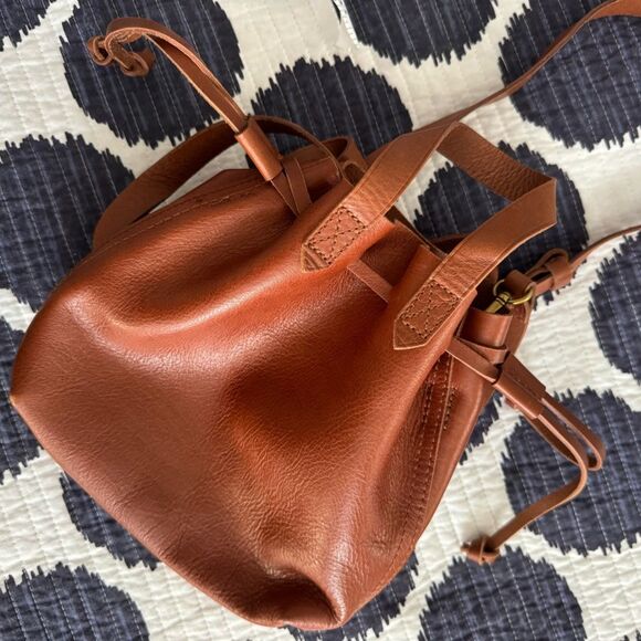 Madewell Transport Mini Bucket Bag – English Saddle Leather – NWT - Picture 9 of 9